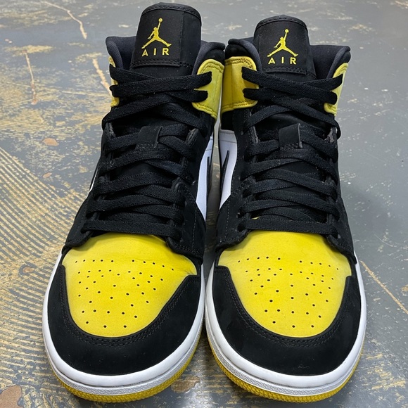 Nike Jordan 1 Mid SE Lakers 852542-071 Yellow Toe 10.5 - Picture 10 of 10